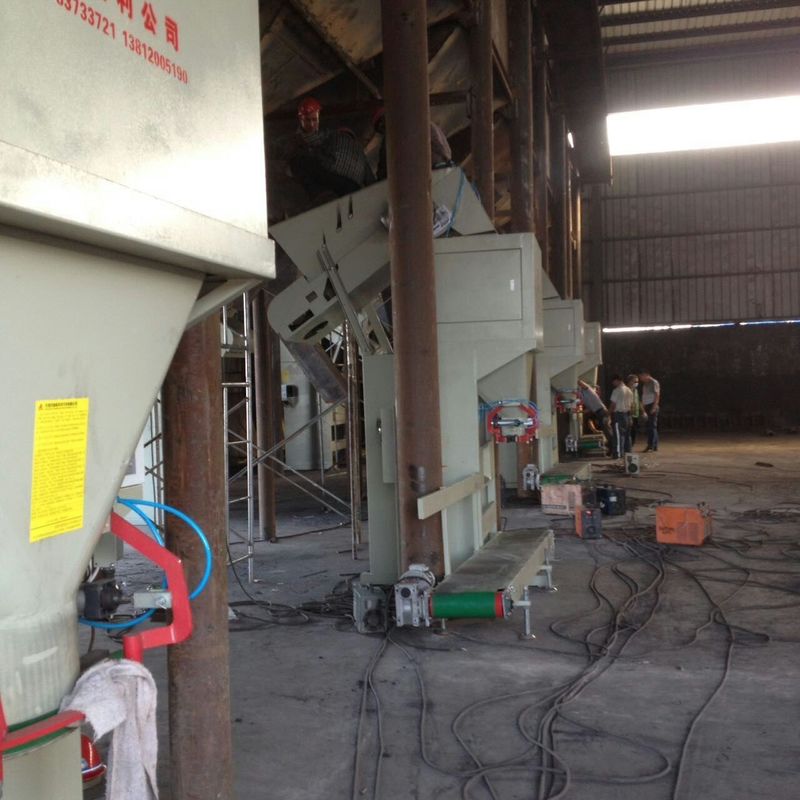 良質30T/Hの石炭のBagging機械;木炭袋詰め作業者10-50kgサポート、500-600bags/hour